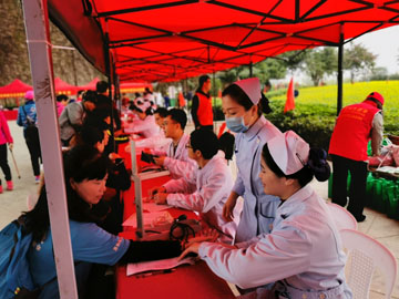 志愿服务2.jpg 志愿服务2.jpg