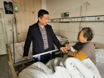 林力院长慰问2.jpg 林力院长慰问2.jpg