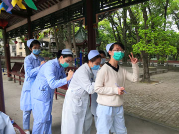 多彩.jpg 多彩.jpg