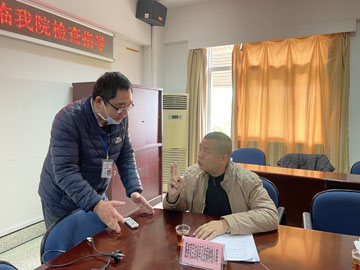 检查现场3.jpg 检查现场3.jpg