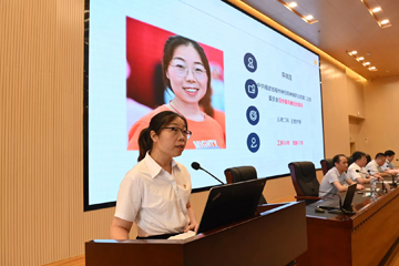 李晓亮1.jpg 李晓亮1.jpg