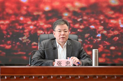 张忠.jpg 张忠.jpg