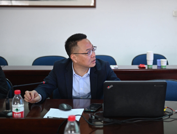 纪家武副院长汇报.jpg 纪家武副院长汇报.jpg